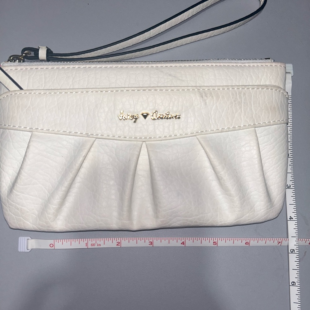 JUICY COUTURE WHITE WRISTLET VEGAN LEATHER